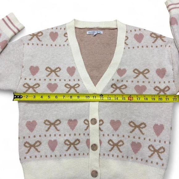 Cream and pink bow with hearts button cardigan soft and thick - Picture 6 of 8